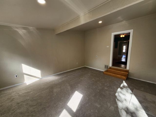 77 Hubbard Street, Mt Clemens, MI 48043