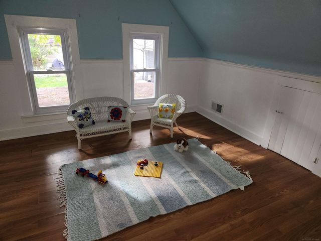 77 Hubbard Street, Mt Clemens, MI 48043