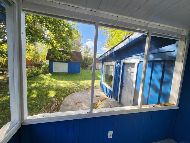 77 Hubbard Street, Mt Clemens, MI 48043