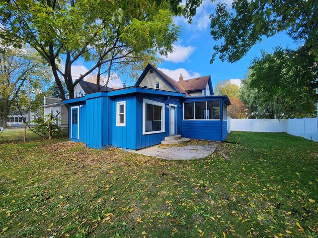 77 Hubbard Street, Mt Clemens, MI 48043
