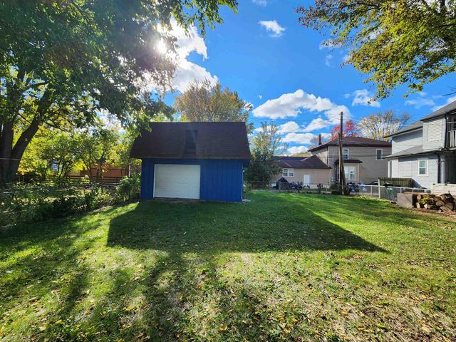 77 Hubbard Street, Mt Clemens, MI 48043