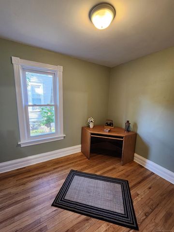 77 Hubbard Street, Mt Clemens, MI 48043