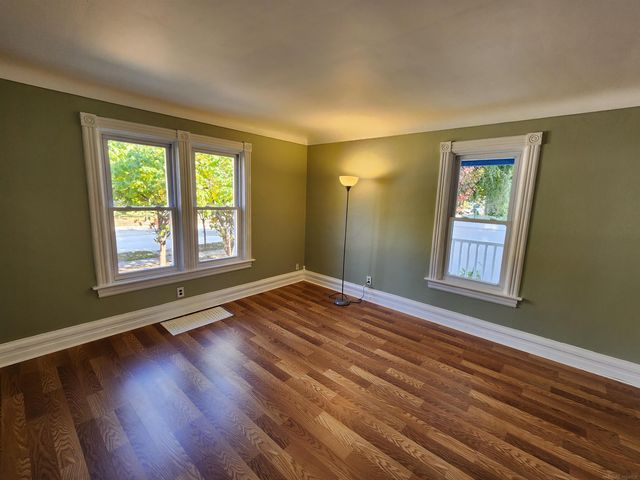 77 Hubbard Street, Mt Clemens, MI 48043