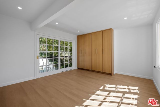 9315 Lloydcrest Drive, Beverly Hills, CA 90210