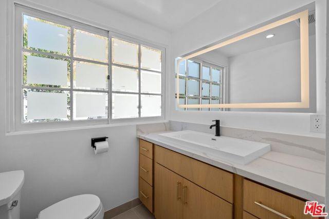 9315 Lloydcrest Drive, Beverly Hills, CA 90210