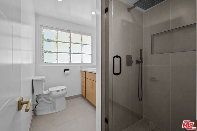 9315 Lloydcrest Drive, Beverly Hills, CA 90210