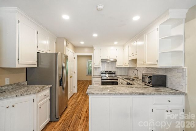 806 Colony Oaks Drive B, Monroe, NC 28112