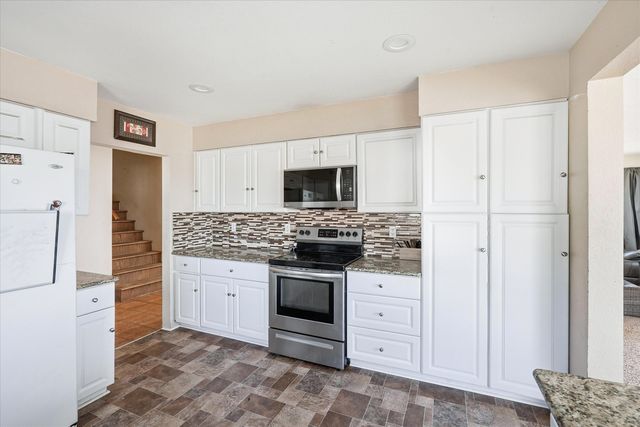 6660 Shasta Way, Klamath Falls, OR 97603