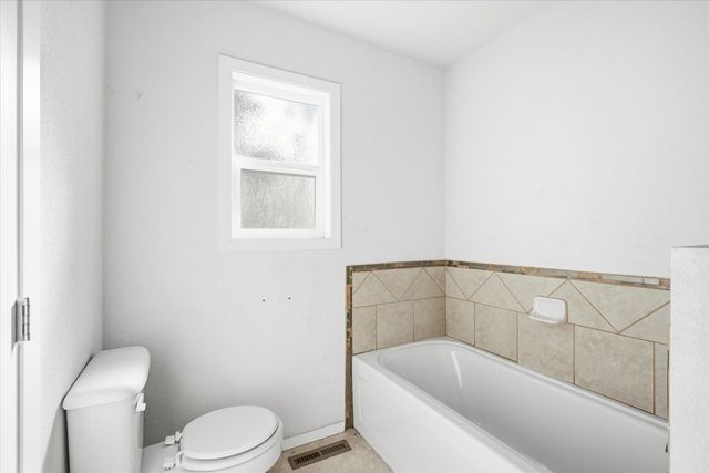 6660 Shasta Way, Klamath Falls, OR 97603