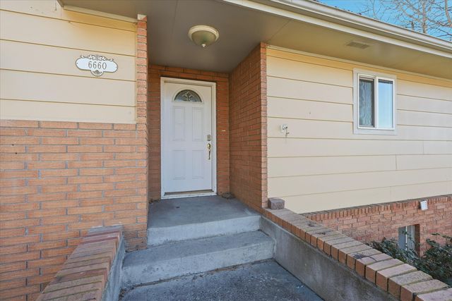 6660 Shasta Way, Klamath Falls, OR 97603