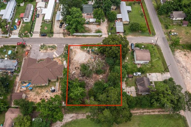 1615 Gilmore Street, Conroe, TX 77301