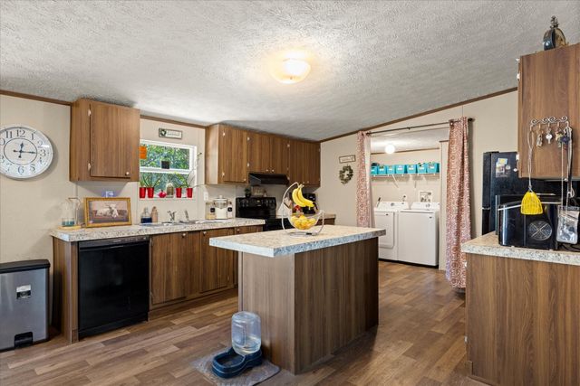 5913 N Oklahoma Trail, Granbury, TX 76048