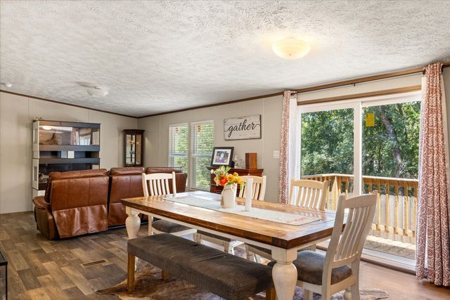 5913 N Oklahoma Trail, Granbury, TX 76048