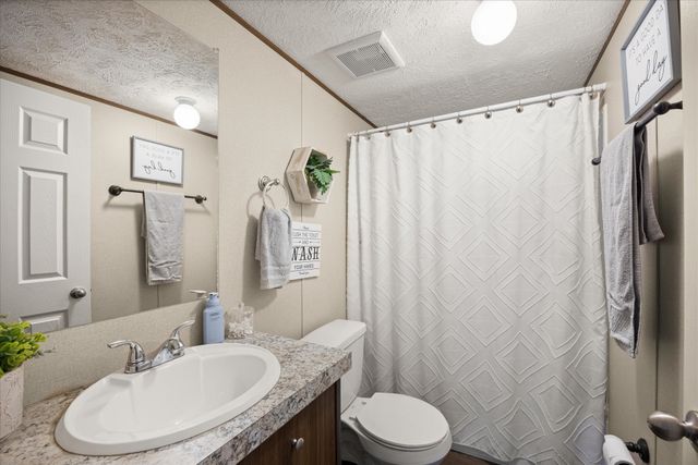 5913 N Oklahoma Trail, Granbury, TX 76048