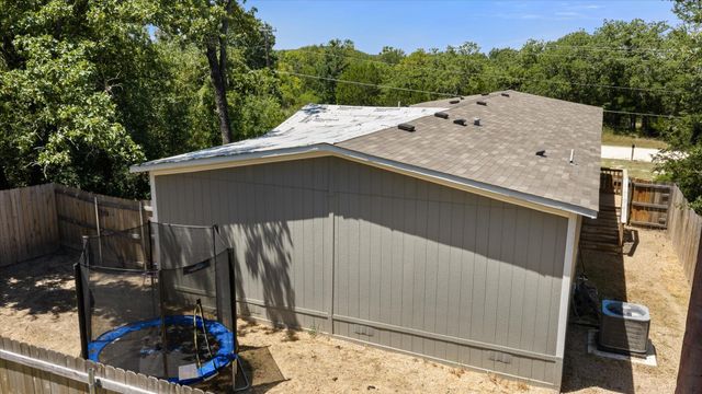 5913 N Oklahoma Trail, Granbury, TX 76048