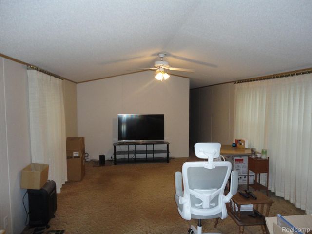 415 Midlands, Bedford Township, MI 48182