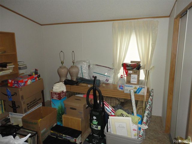 415 Midlands, Bedford Township, MI 48182