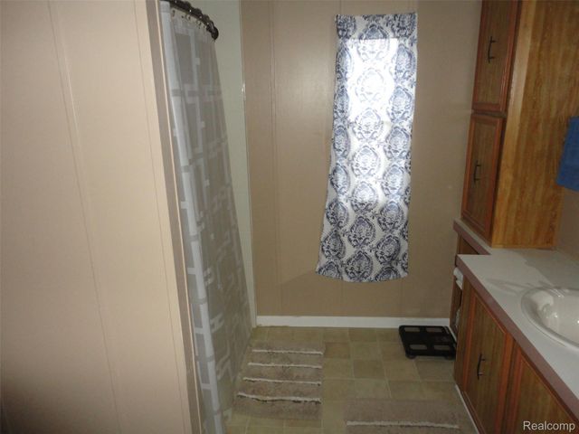 415 Midlands, Bedford Township, MI 48182