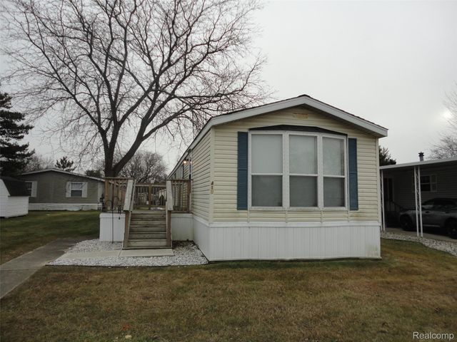 415 Midlands, Bedford Township, MI 48182