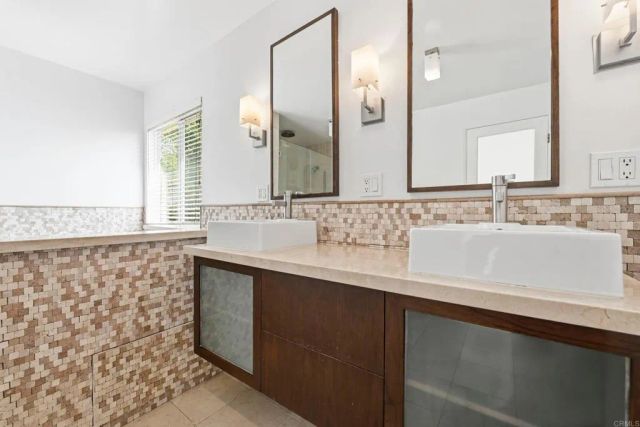 1225 Avenida Fragata, San Marcos, CA 92069