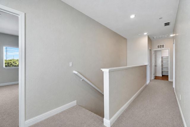 454 S Apricot Avenue, Fresno, CA 93727