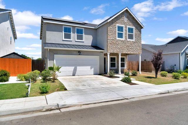 454 S Apricot Avenue, Fresno, CA 93727