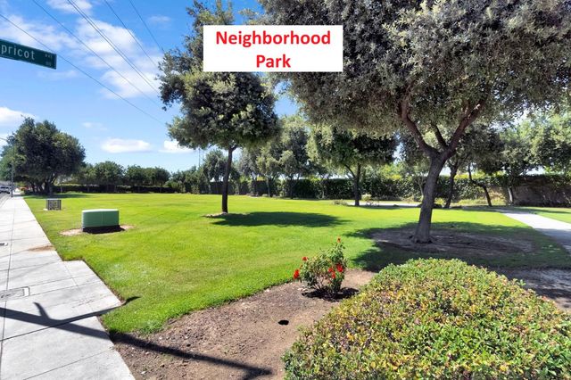 454 S Apricot Avenue, Fresno, CA 93727