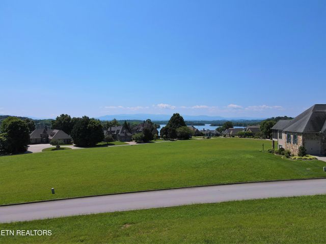 220 Gold Finch Lane, Vonore, TN 37885