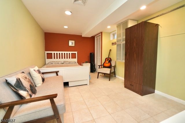 78 Jannarone St Unit B B, Belleville Twp., NJ 07109