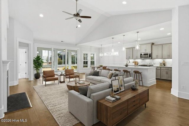 232 Shoal Avenue, Hampstead, NC 28443