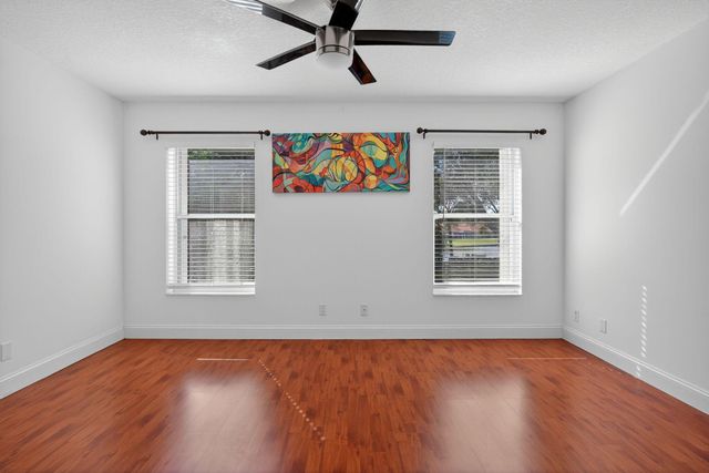 7004 Galleon Cove Circle, Riviera Beach, FL 33418