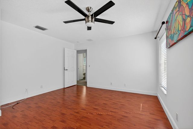 7004 Galleon Cove Circle, Riviera Beach, FL 33418