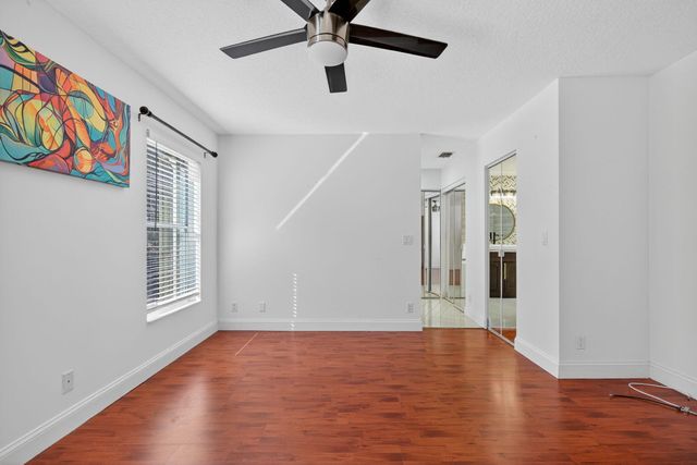 7004 Galleon Cove Circle, Riviera Beach, FL 33418