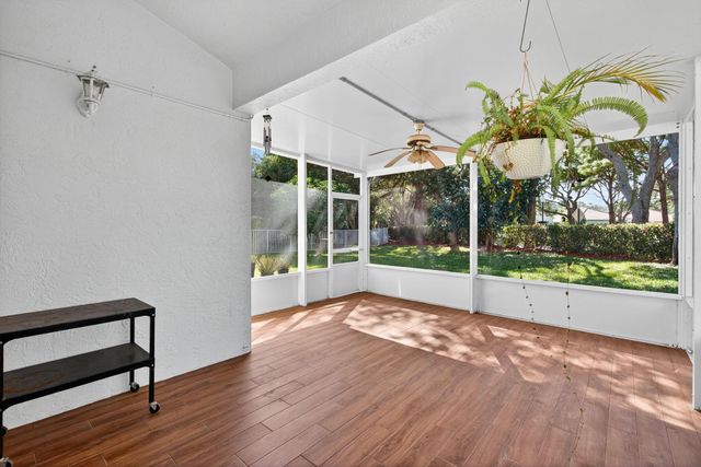 7004 Galleon Cove Circle, Riviera Beach, FL 33418