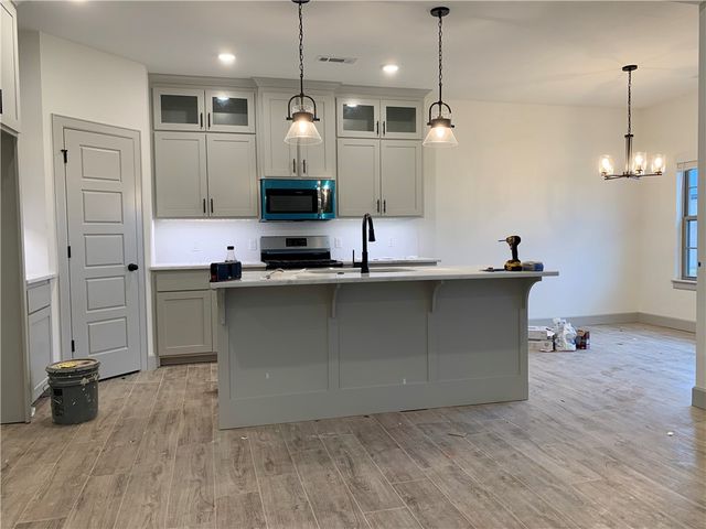 1100 Tracey Lane, Pea Ridge, AR 72751