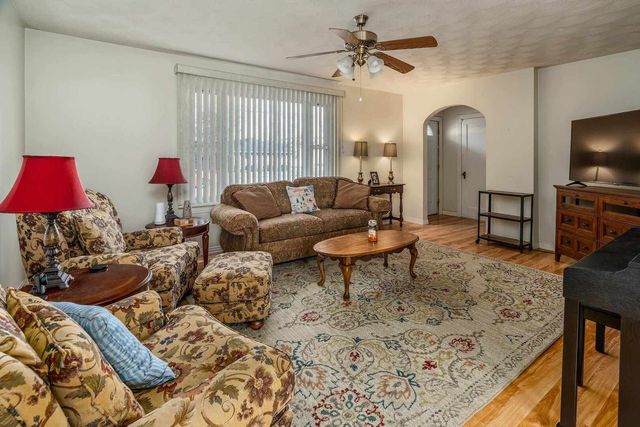 103 N 22nd Street, Murphysboro, IL 62966