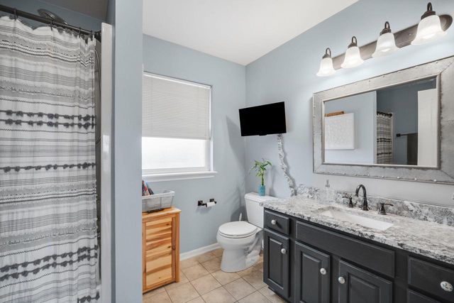 4113 Whispering Ridge PASS, Franklin, WI 53132