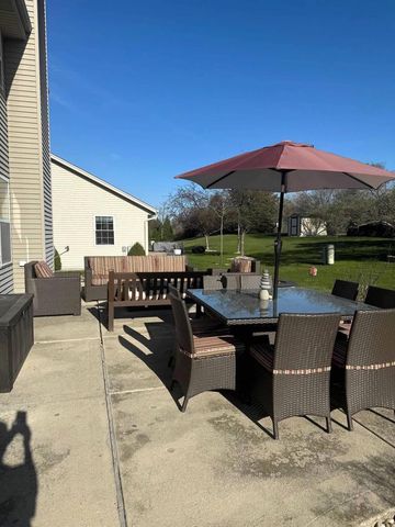 4113 Whispering Ridge PASS, Franklin, WI 53132