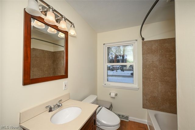 23993 Fairlawn Drive, North Olmsted, OH 44070