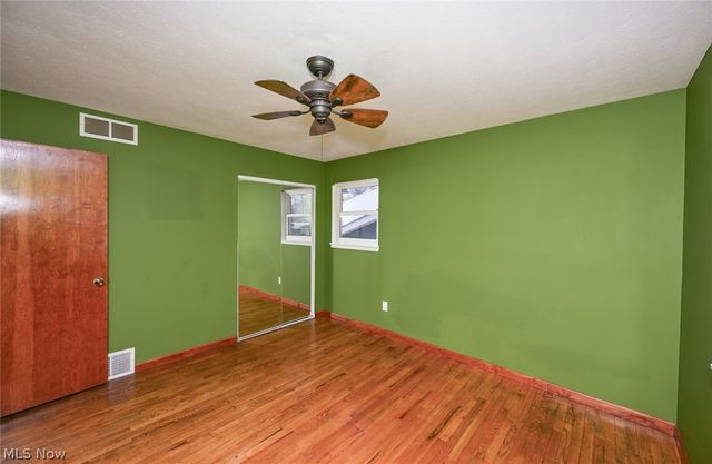 23993 Fairlawn Drive, North Olmsted, OH 44070