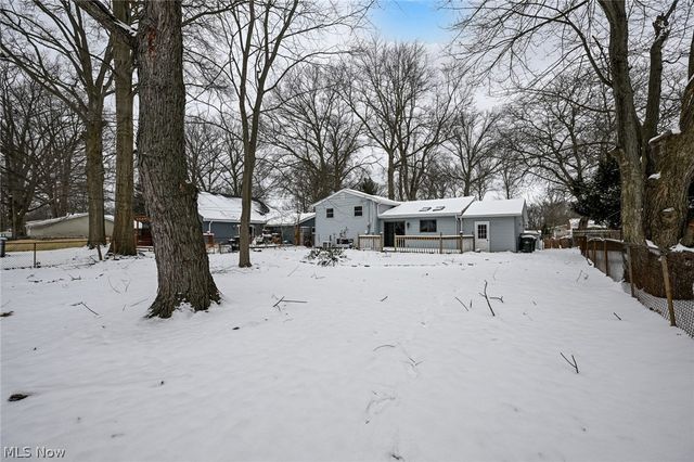 23993 Fairlawn Drive, North Olmsted, OH 44070