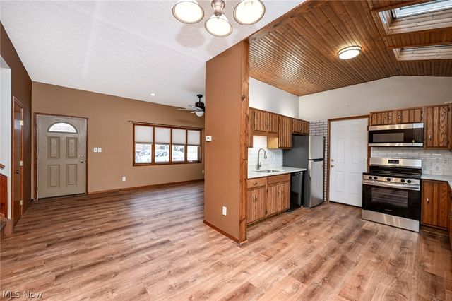 23993 Fairlawn Drive, North Olmsted, OH 44070