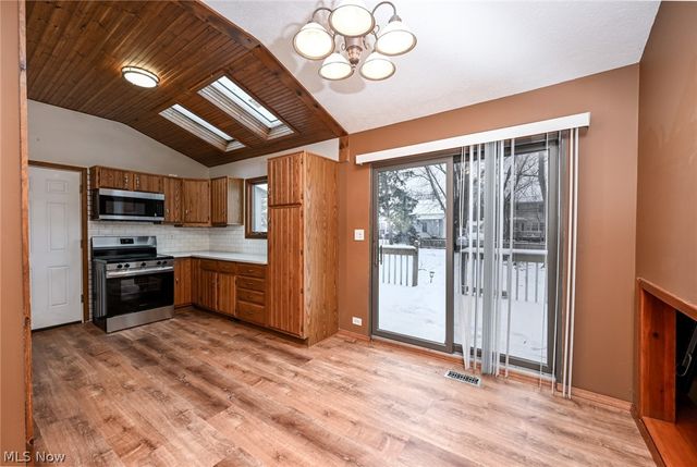 23993 Fairlawn Drive, North Olmsted, OH 44070