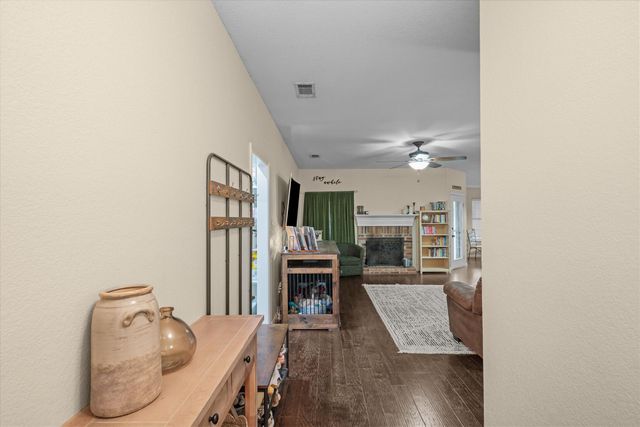 719 Stacie Lane, Seagoville, TX 75159