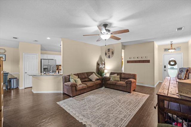 719 Stacie Lane, Seagoville, TX 75159