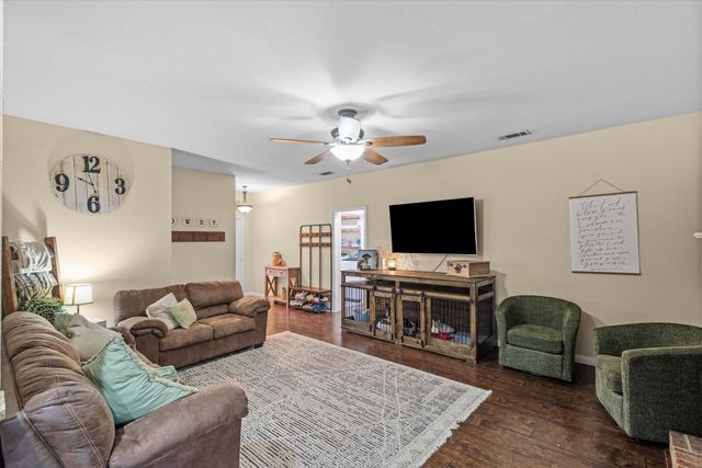 719 Stacie Lane, Seagoville, TX 75159