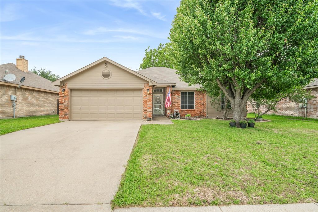 719 Stacie Lane, Seagoville, TX 75159