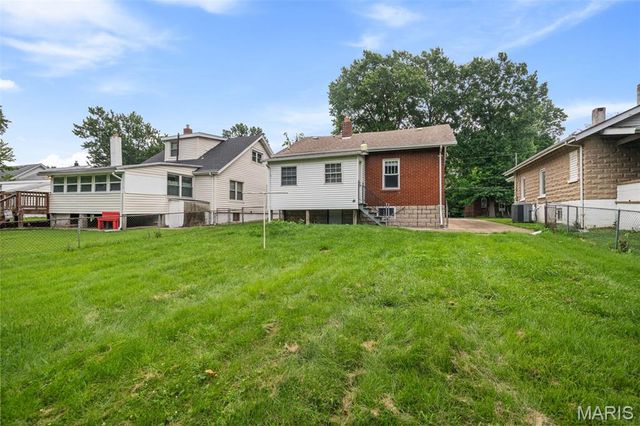 2965 Kincaid Avenue, St Louis, MO 63114