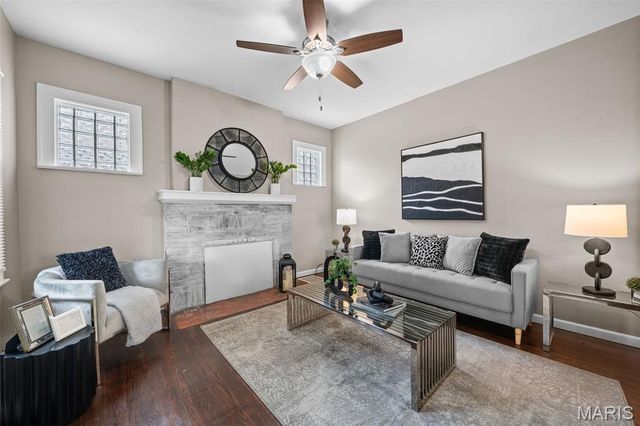 2965 Kincaid Avenue, St Louis, MO 63114