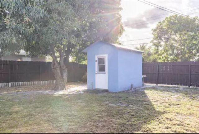 118 SW 12th Avenue, Delray Beach, FL 33444